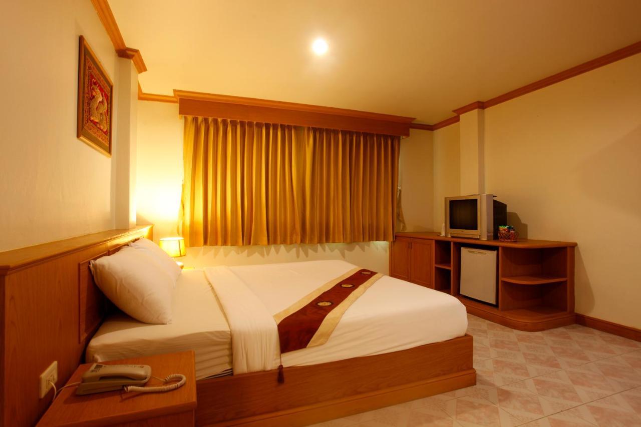 Casa Jip Guesthouse Patong Kültér fotó